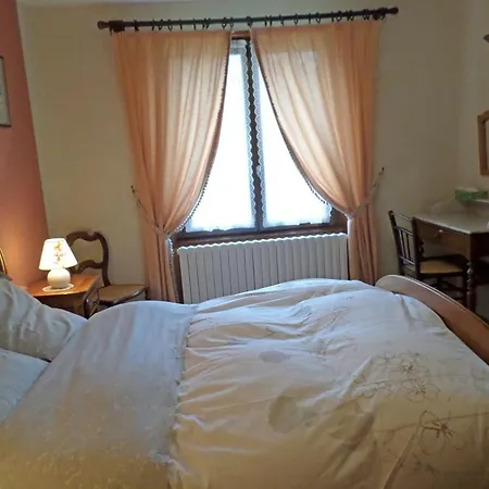 D'hotes Familiales A Vecoux, Nature Et Activites - Fr-1-589-739 Bed & Breakfast *