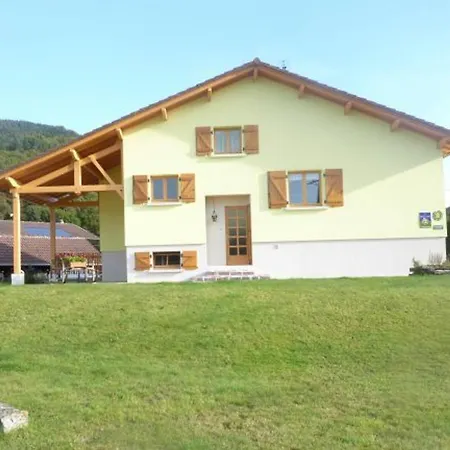 Bed & Breakfast D'hotes Familiales A Vecoux, Nature Et Activites - Fr-1-589-739 *